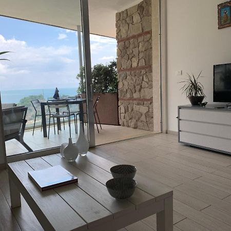Taormina Suite Mon Repos Exterior photo