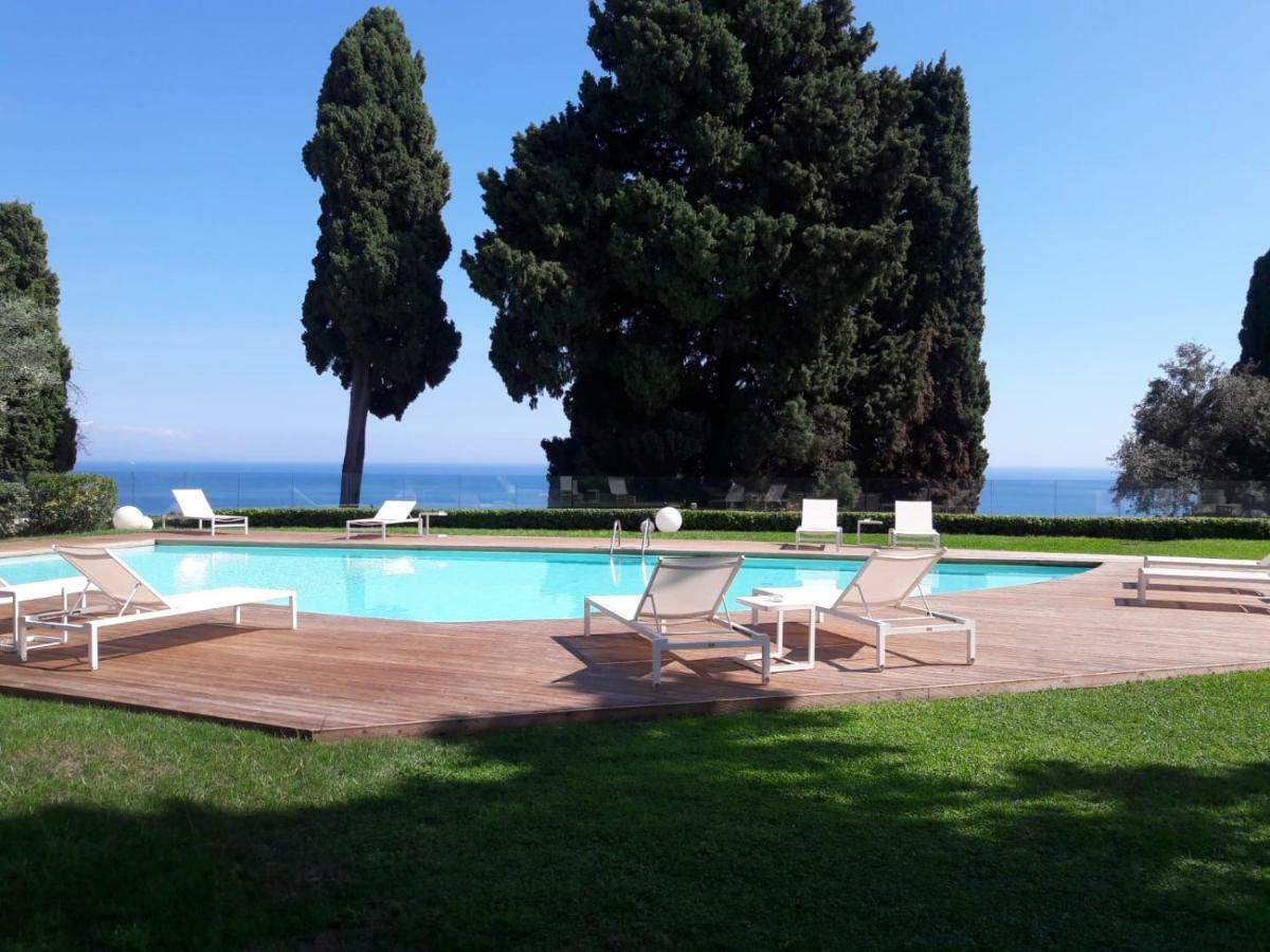 Taormina Suite Mon Repos Exterior photo